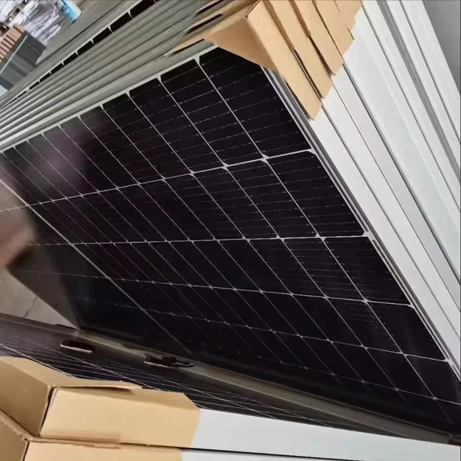 585W Solar Panel - Image 3